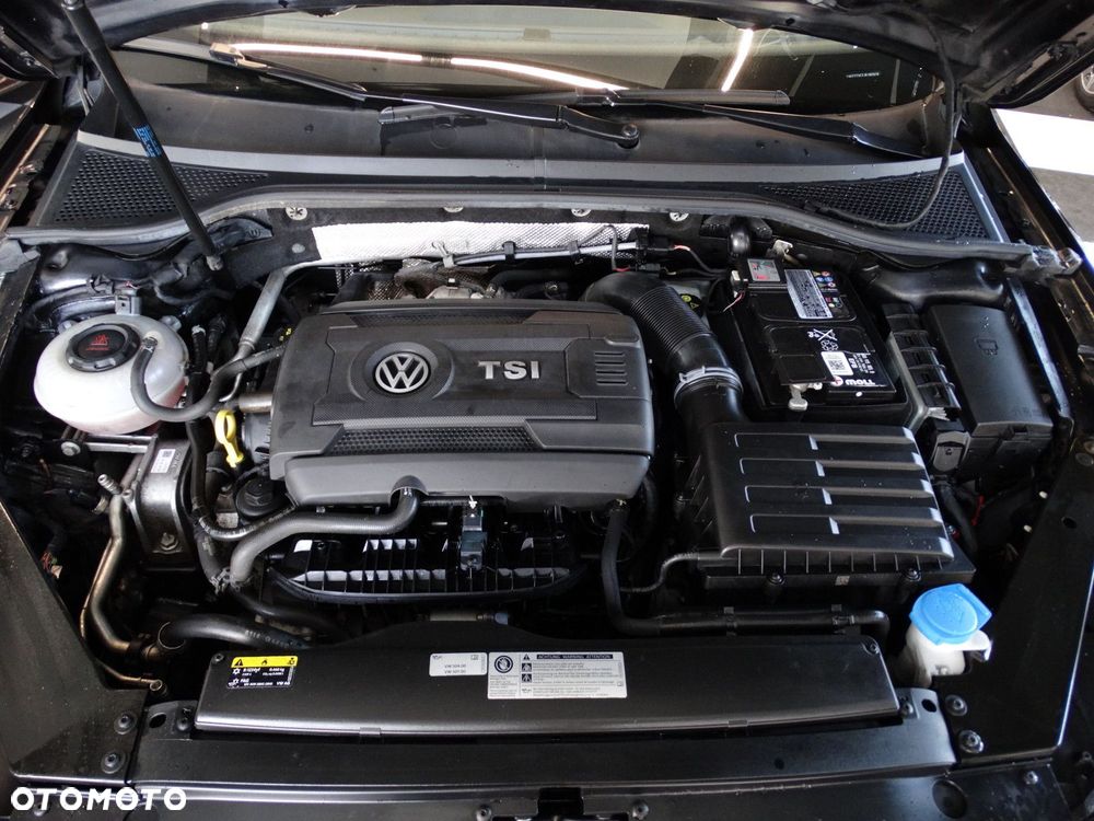 Volkswagen Passat - 27