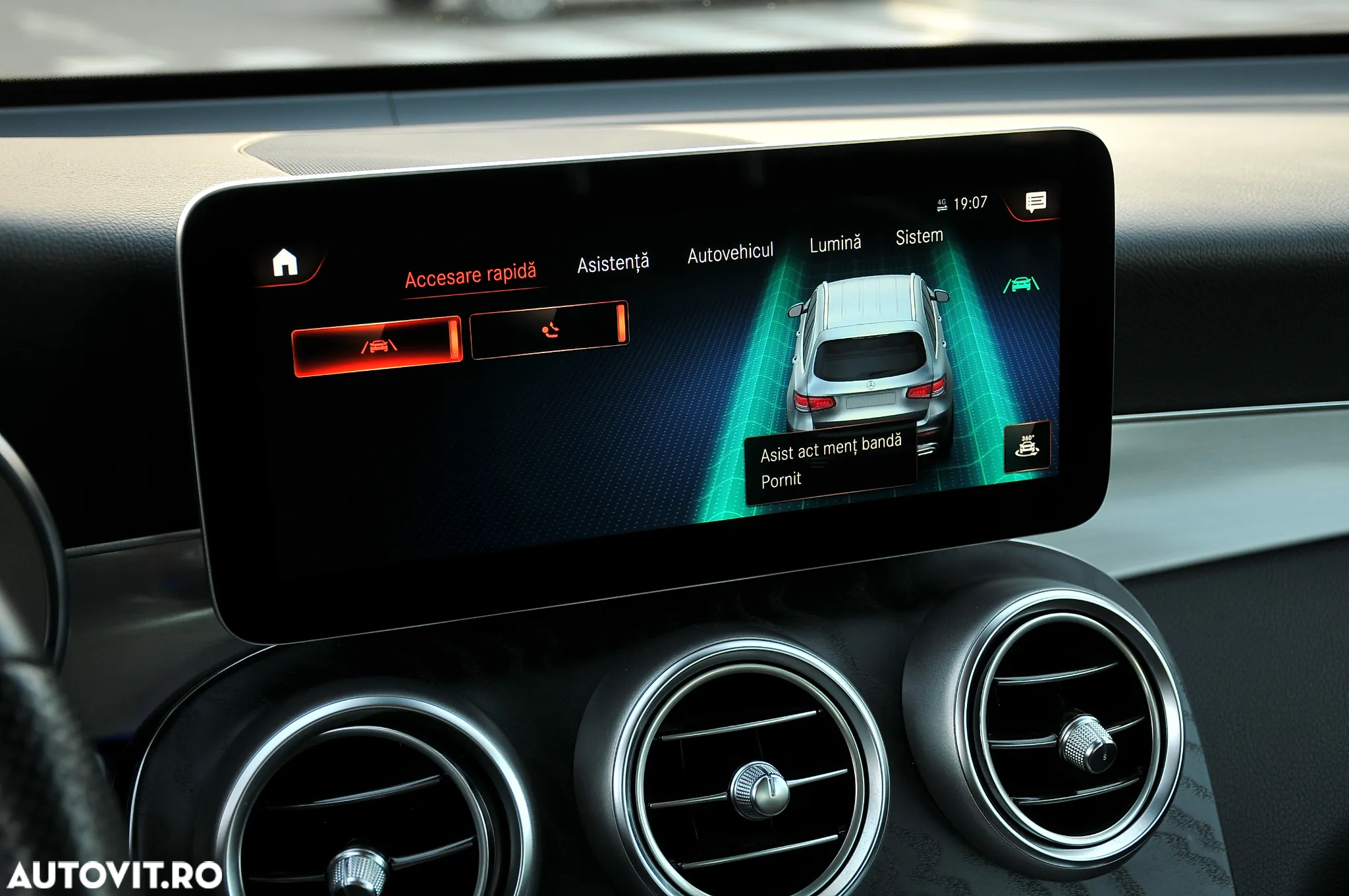 Mercedes-Benz GLC 300 d 4Matic 9G-TRONIC AMG Line Plus - 18