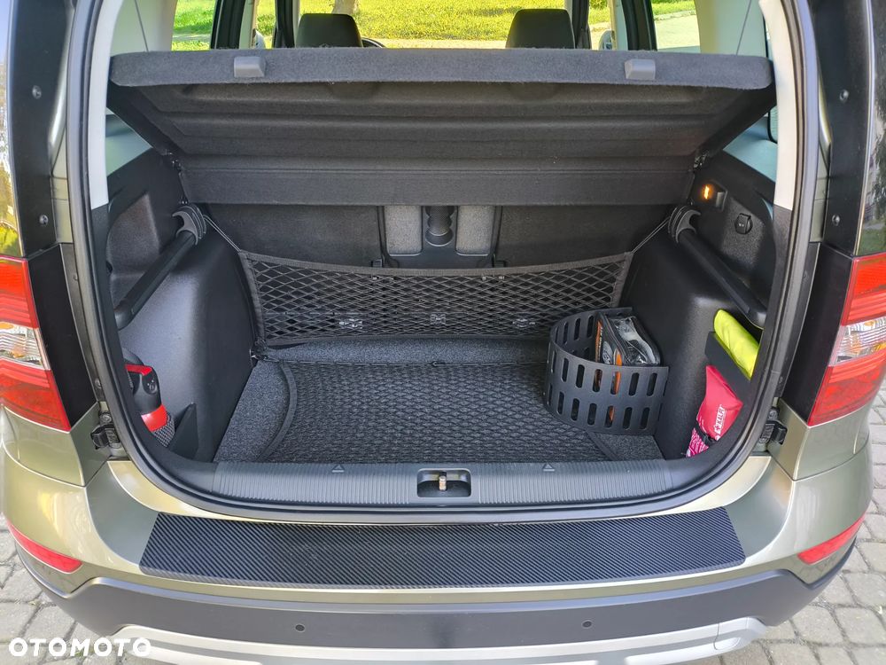 Skoda Yeti Tour Out 2.0 TDI SCR 4x4 DSG - 12