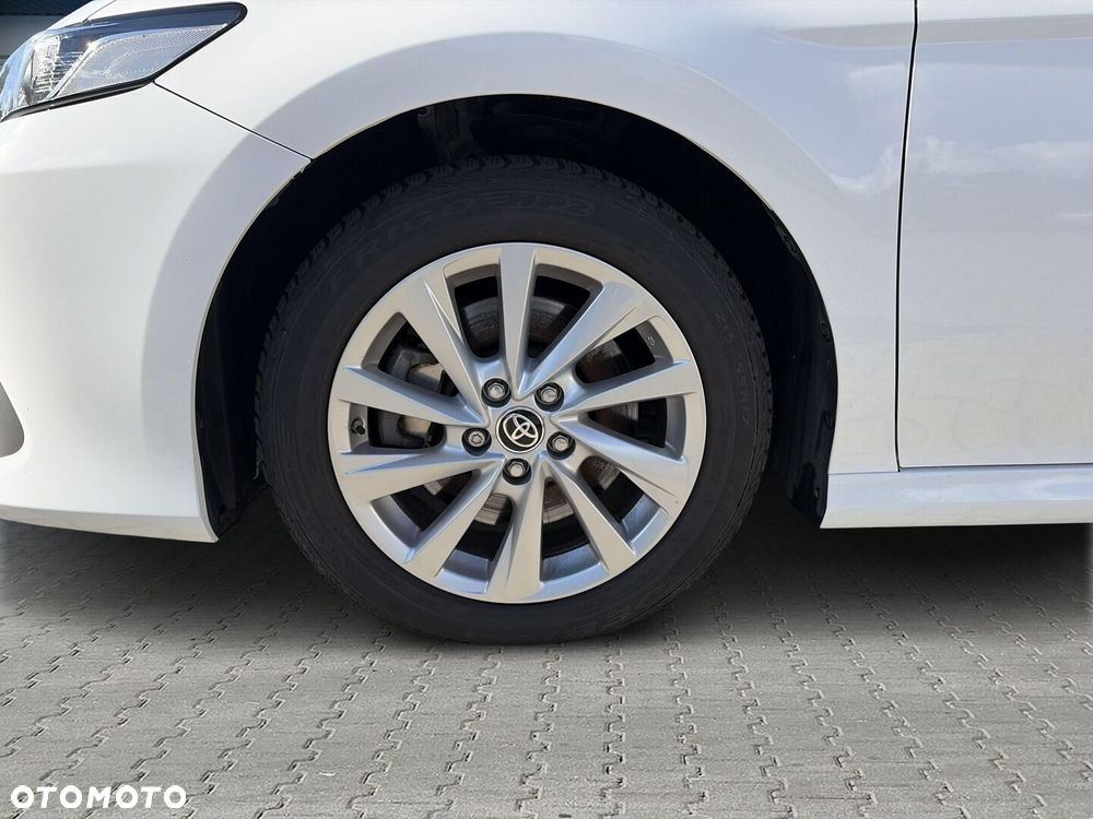 Toyota Camry 2.5 Hybrid Comfort CVT - 26