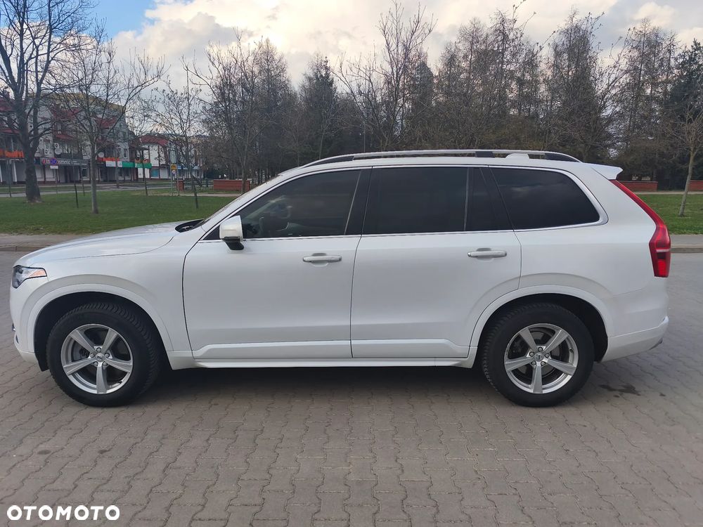 Volvo XC 90 T5 AWD Geartronic Momentum - 2