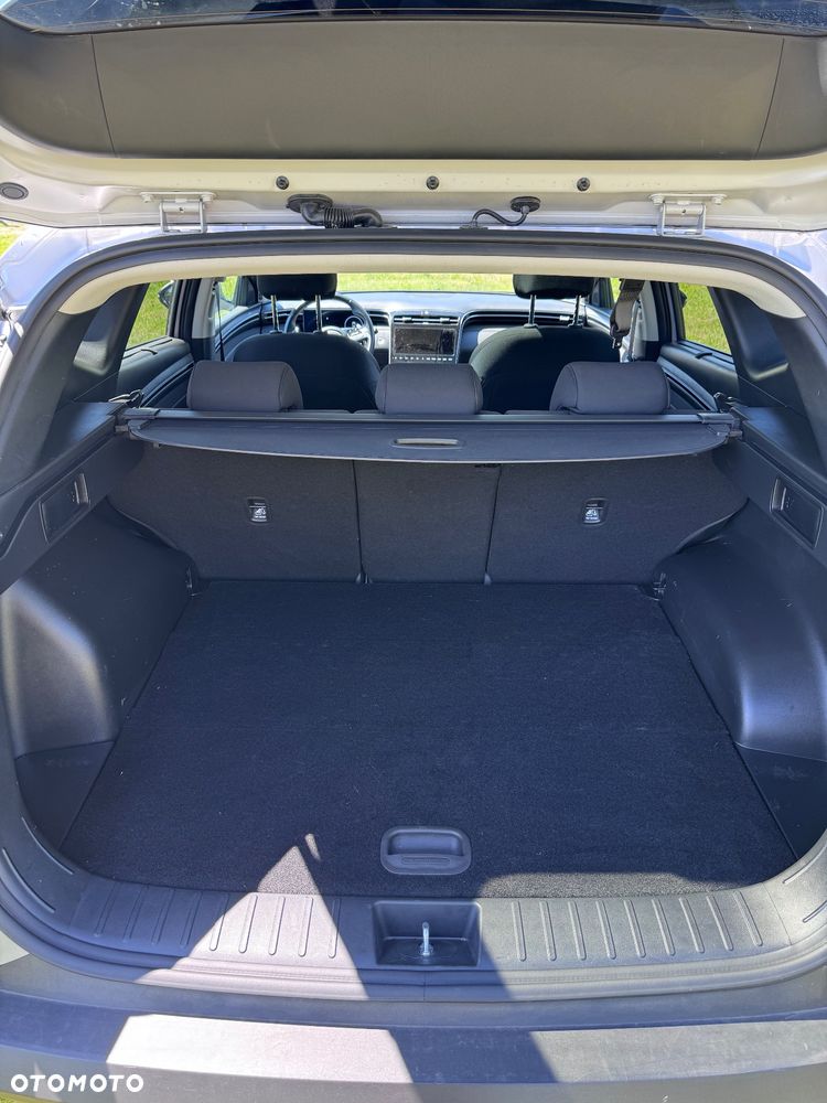 Hyundai Tucson 1.6 T-GDi HEV 2WD Trend - 18