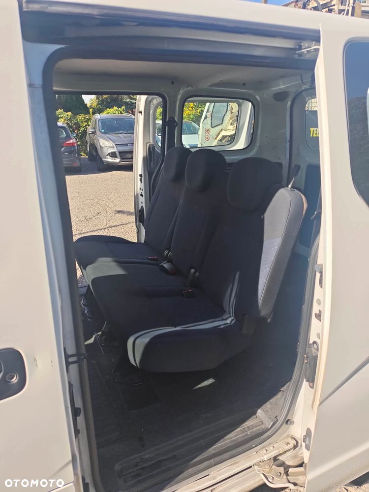 Nissan NV200 - 10