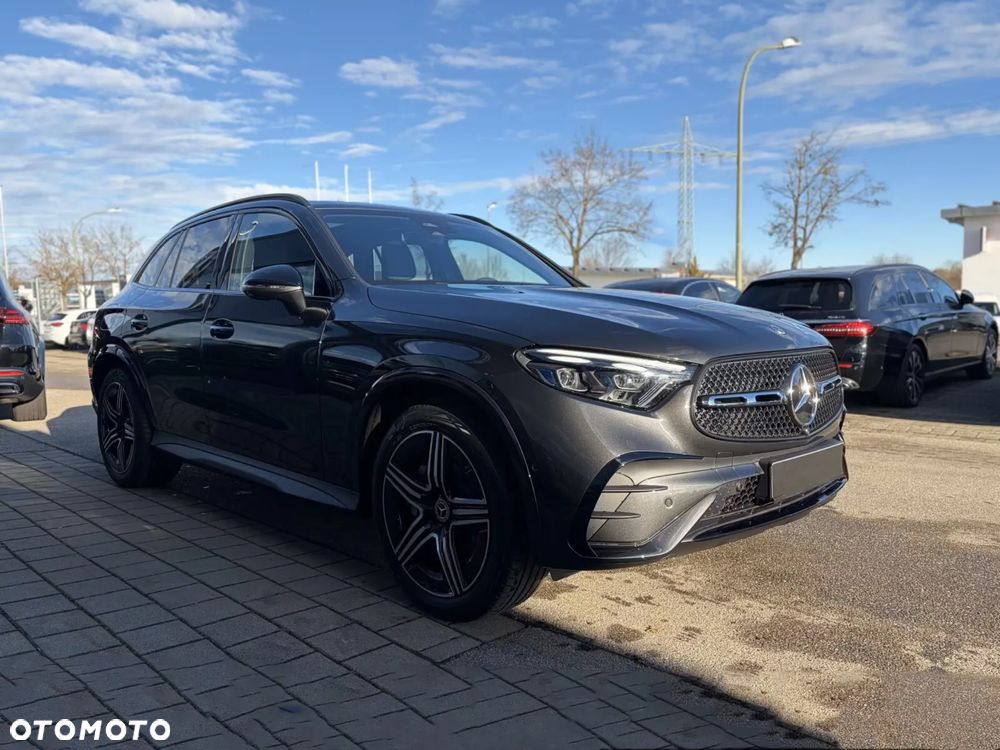 Mercedes-Benz GLC 220 d mHEV 4-Matic AMG Line - 4