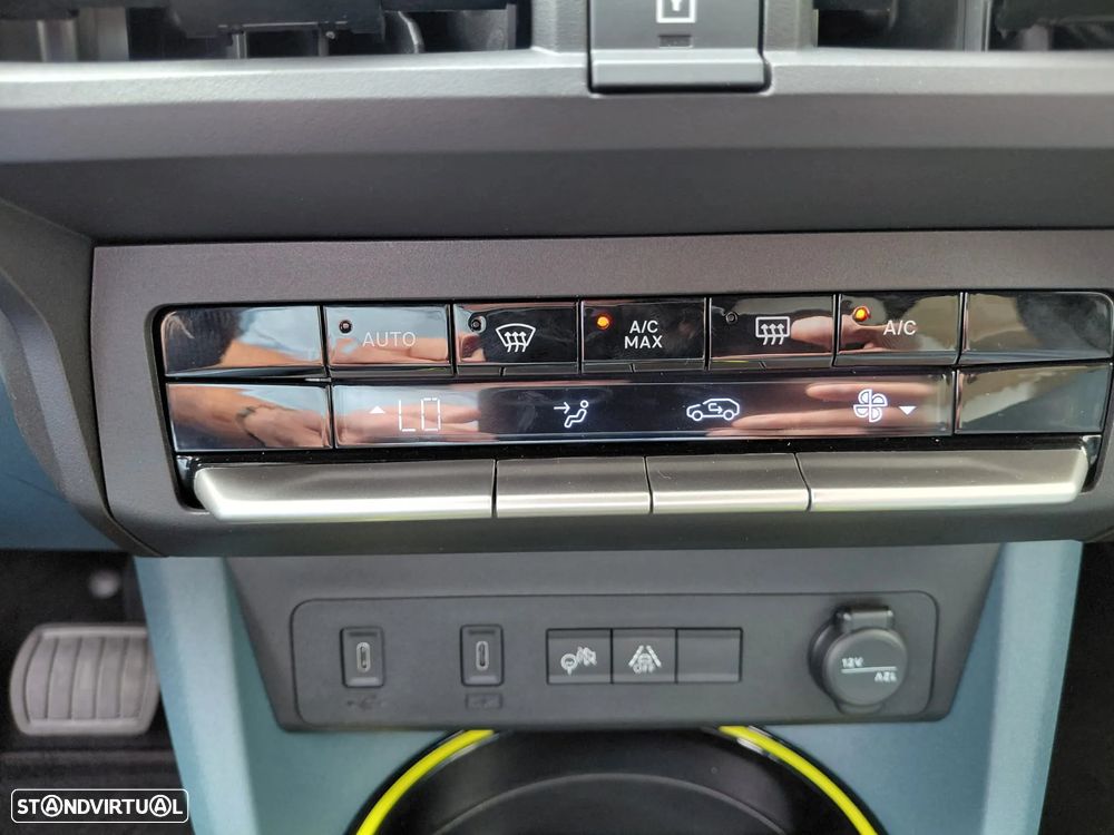 Fiat Grande Panda 1.2 Hybrid La Prima eDCT - 12