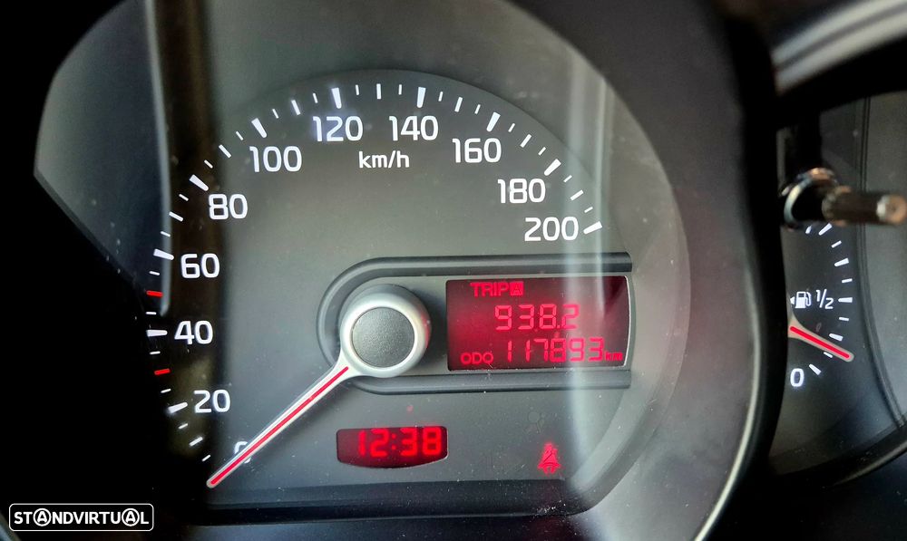 Kia Picanto 1.0 Fifa World Cup Edition - 36