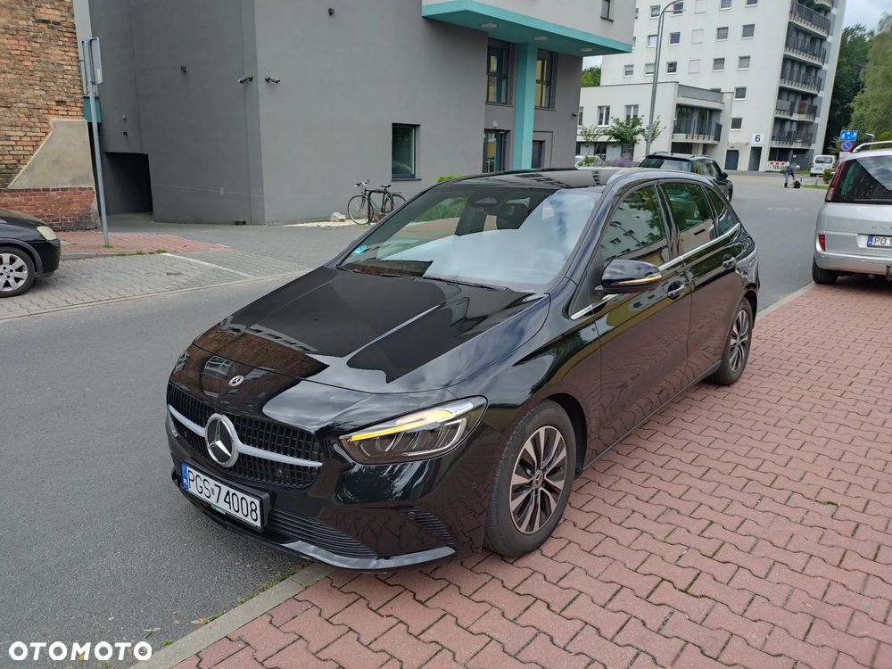 Mercedes-Benz Klasa B 180 d 8G-DCT Entry - 3