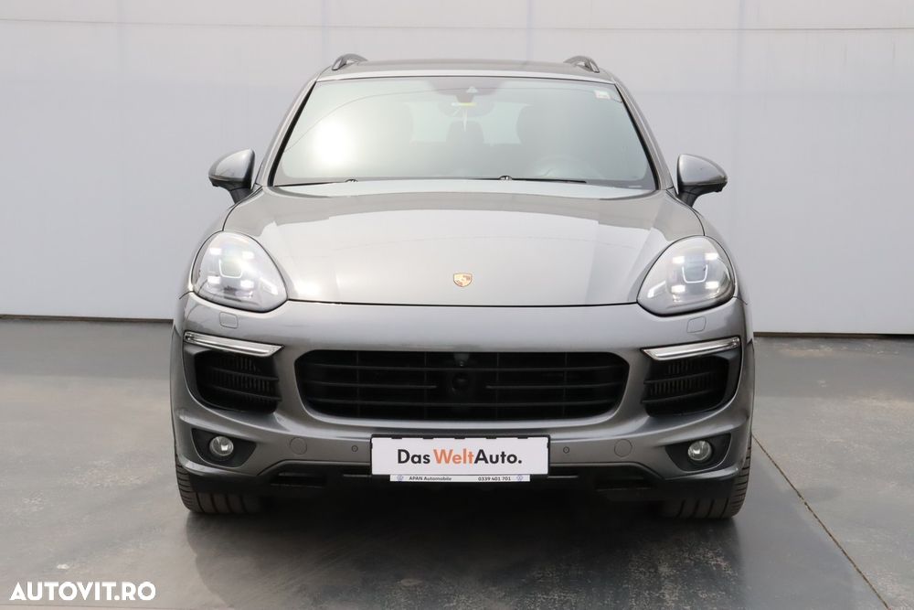 Porsche Cayenne 4.2 L S - 5