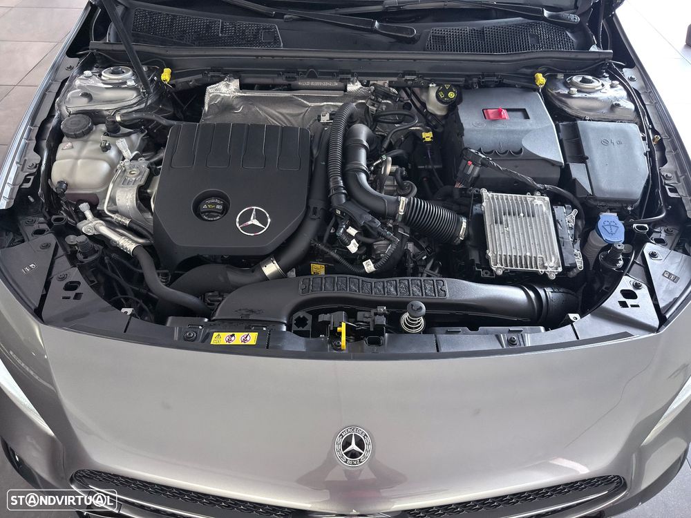 Mercedes-Benz A 180 7G-DCT AMG Line - 29