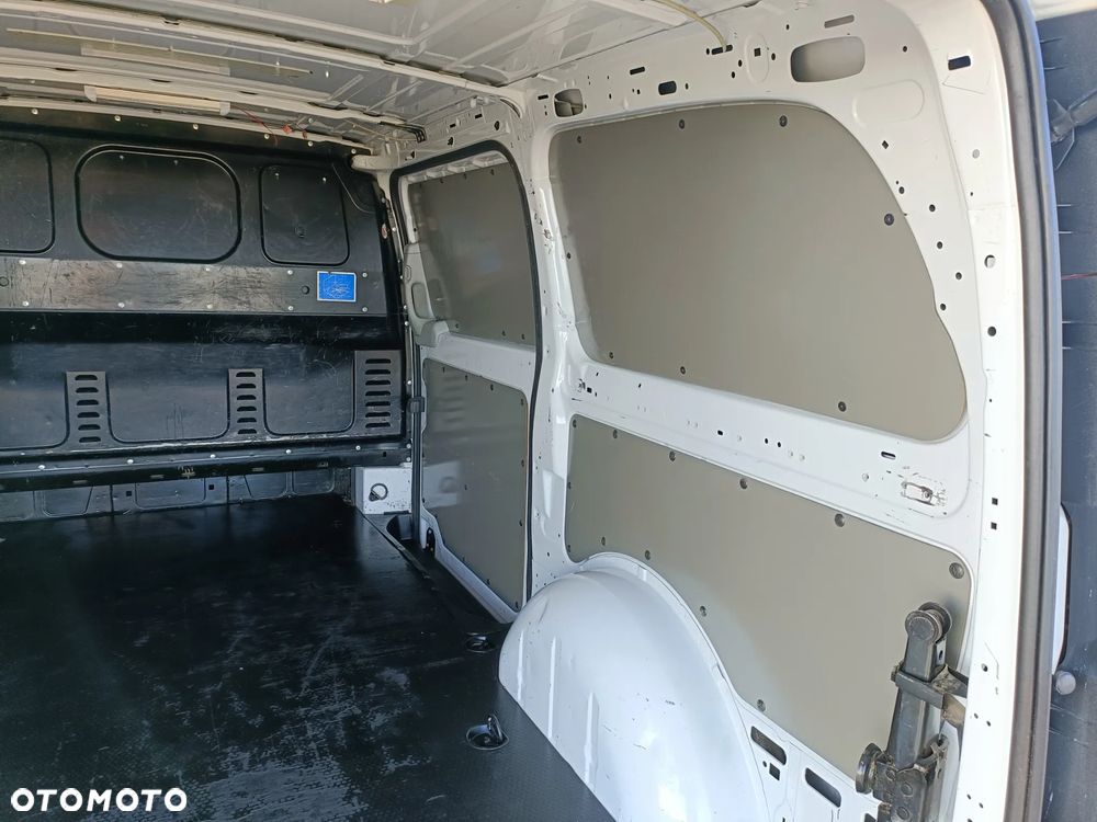 Mercedes-Benz Vito - 12