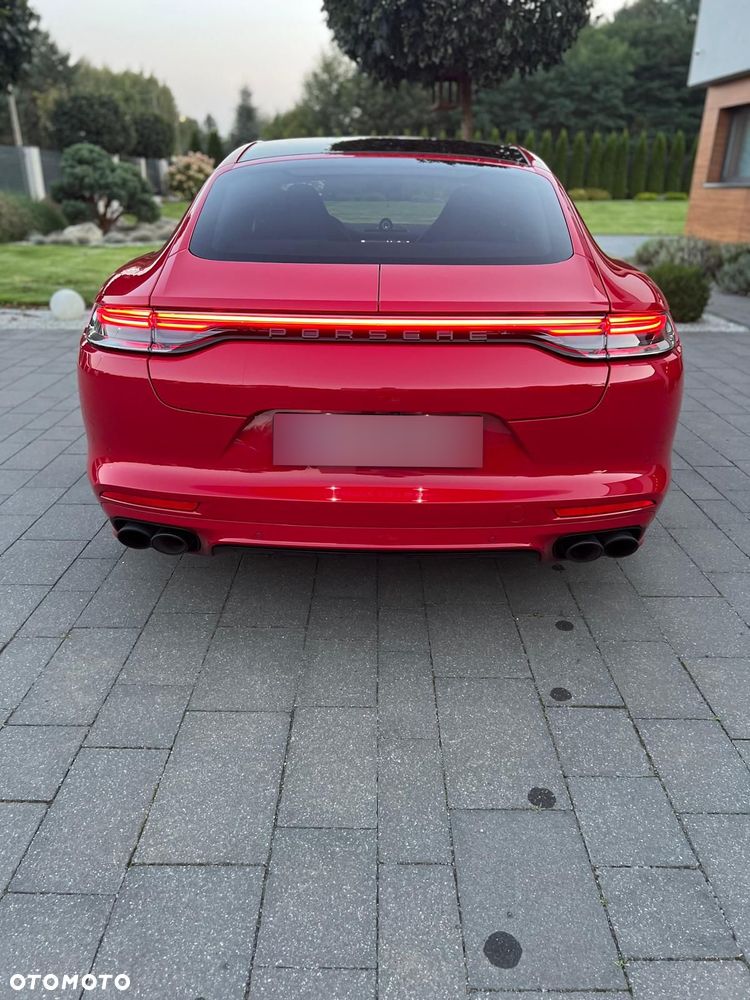 Porsche Panamera GTS - 4