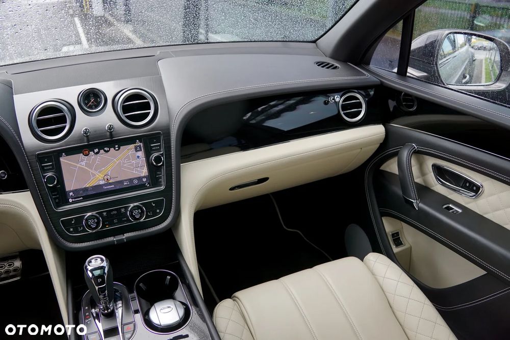 Bentley Bentayga W12 First Edition - 24
