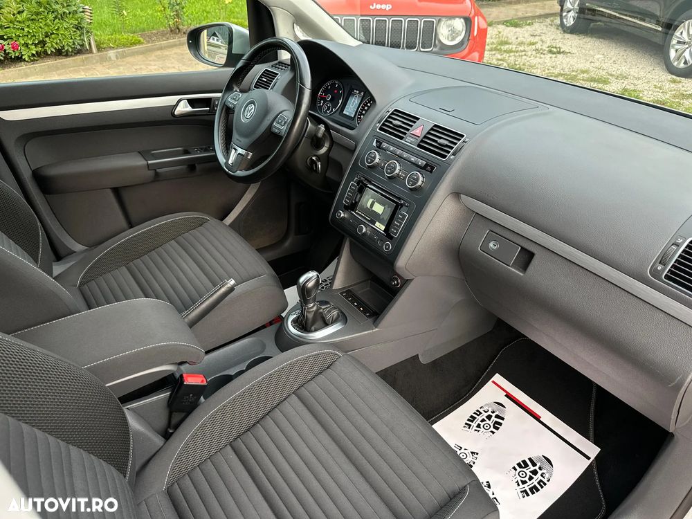 Volkswagen Touran 1.6 TDI DPF DSG Cup - 18