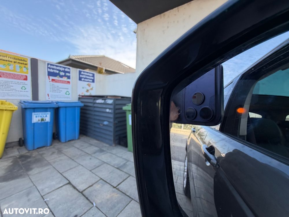 Land Rover Discovery Sport - 14