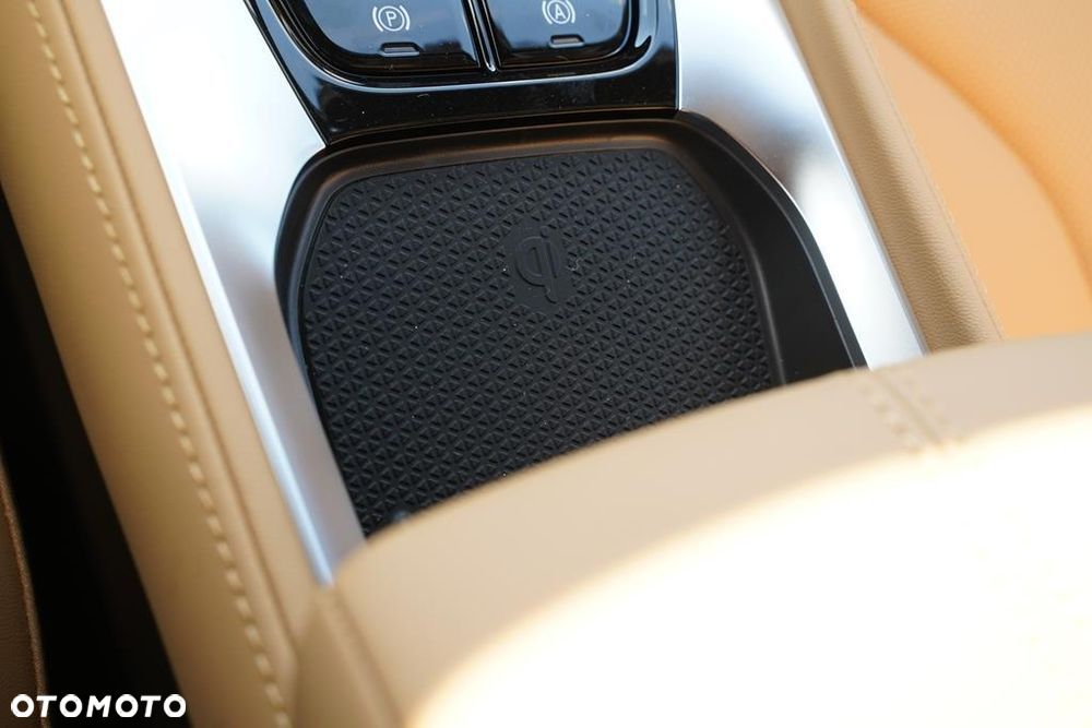 MG HS 1.5 T-GDI Exclusive DCT - 28