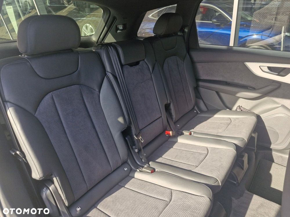 Audi Q7 - 13