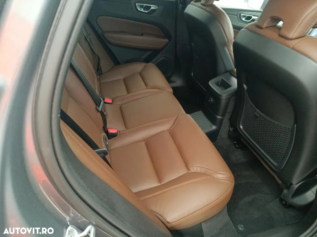 Volvo XC 60 T8 AWD Recharge Geartronic Inscription - 7
