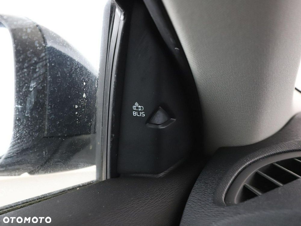 Volvo V40 D2 Drive-E Momentum - 33