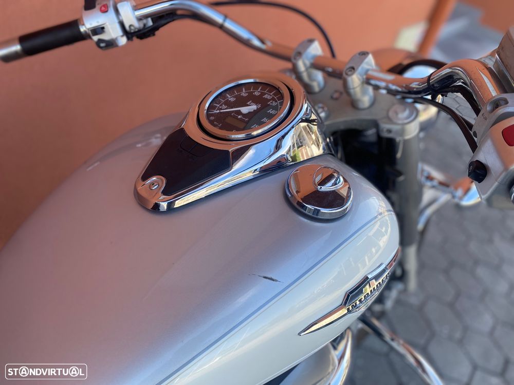 Suzuki Intruder VL 800 - 7