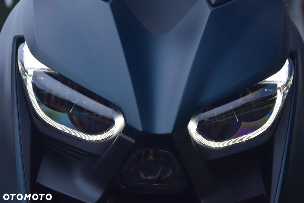 Yamaha X-max - 4