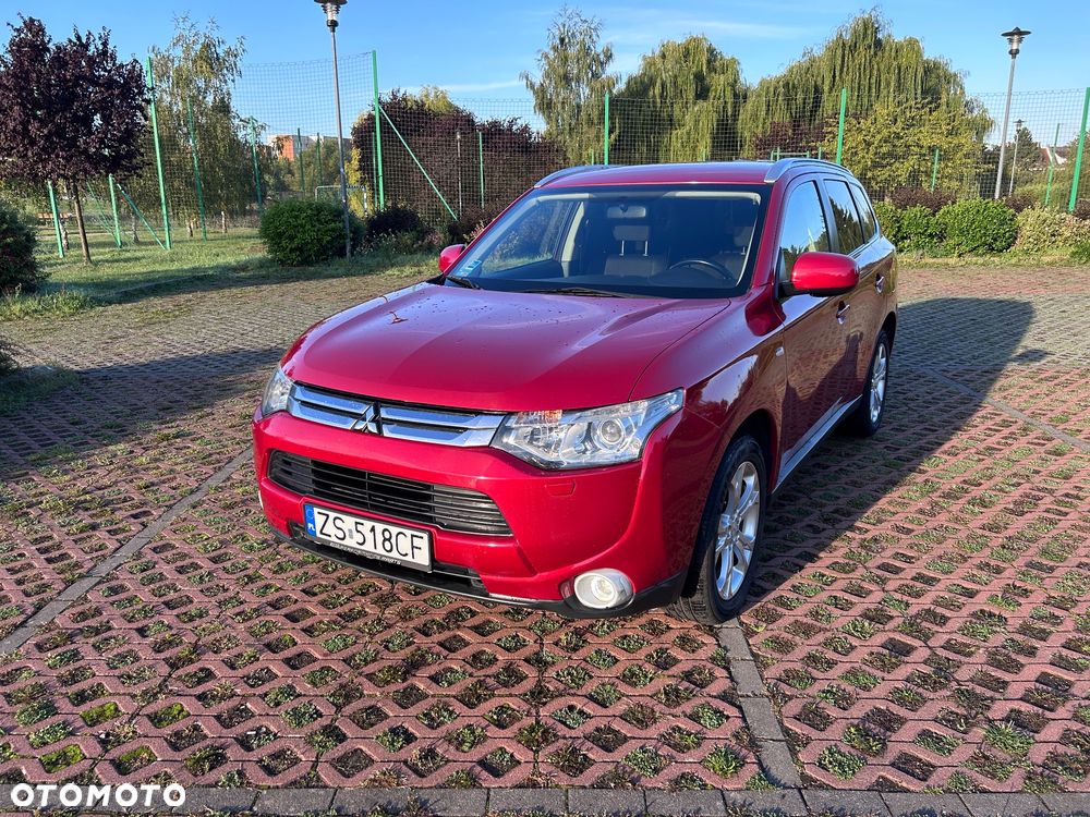 Mitsubishi Outlander - 4