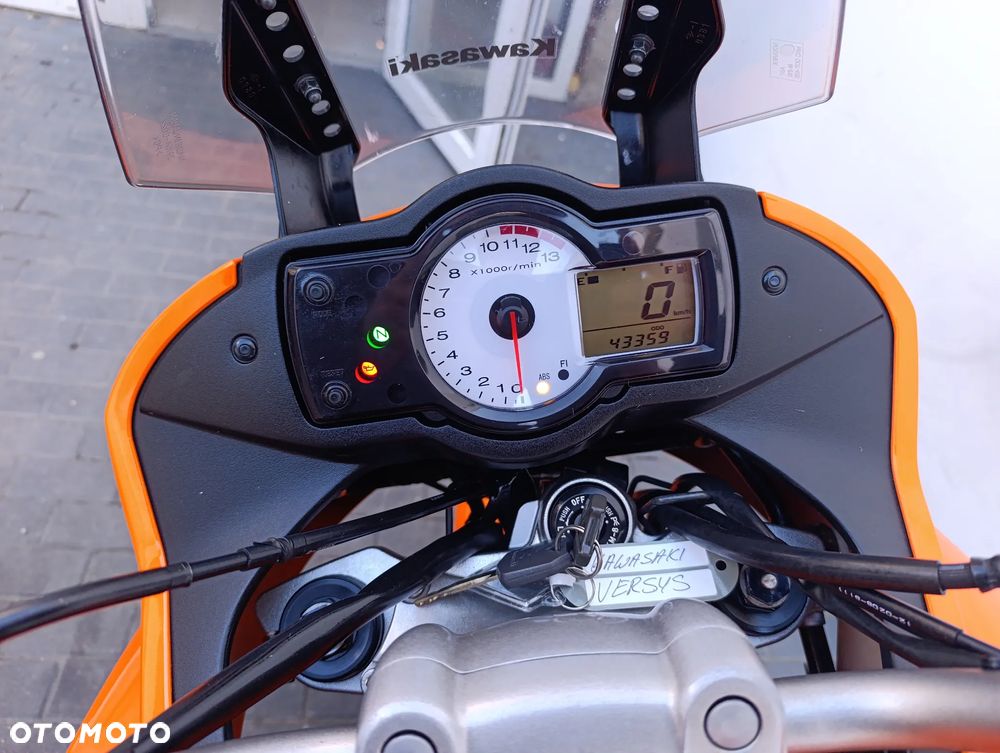 Kawasaki Versys 650 - 13
