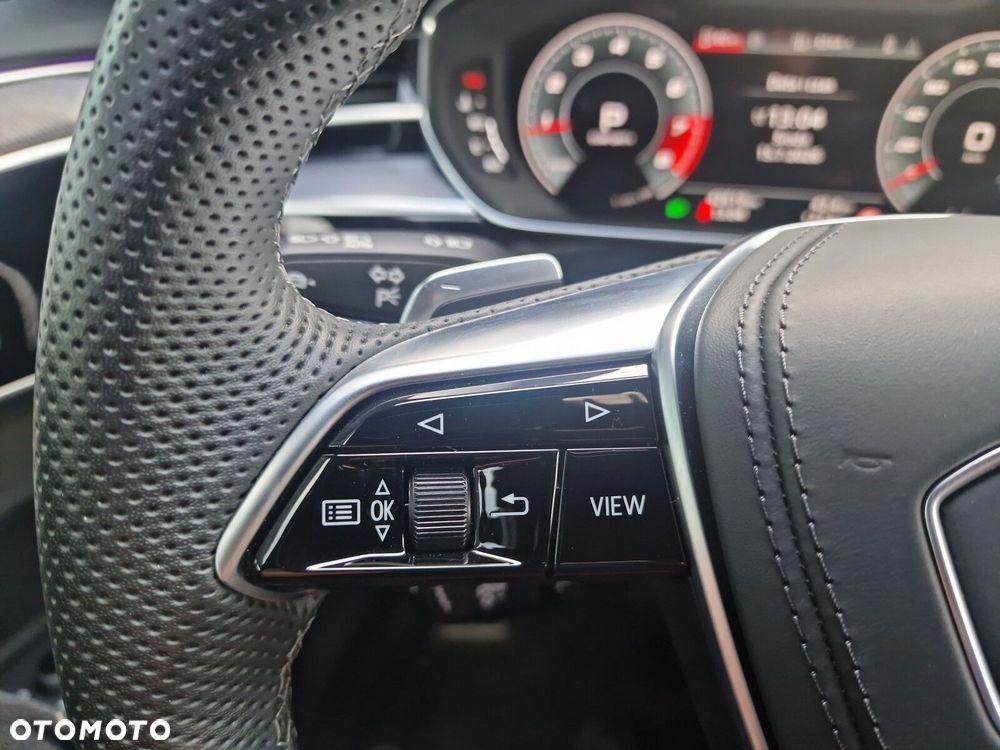 Audi S8 - 24