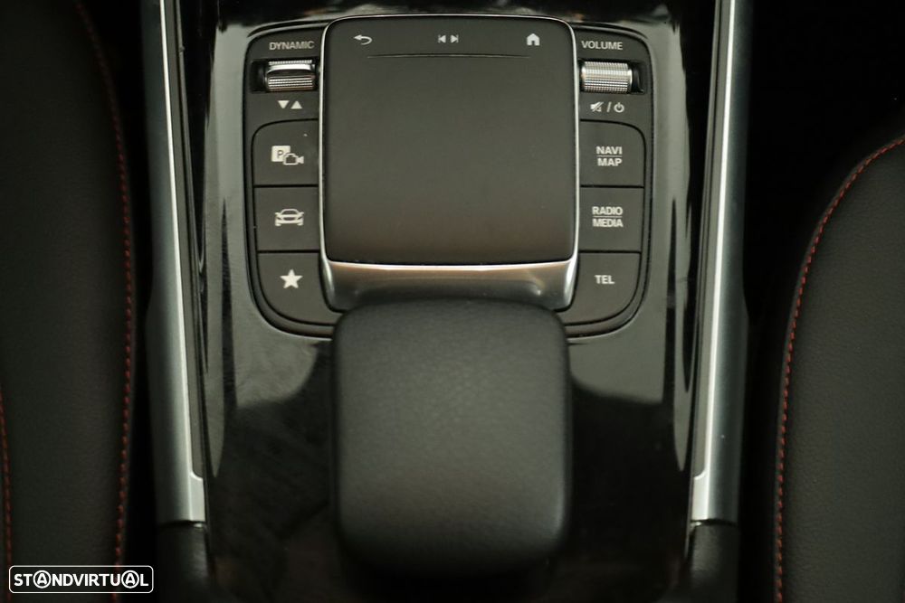 Mercedes-Benz EQB 300 4Matic AMG Line - 18