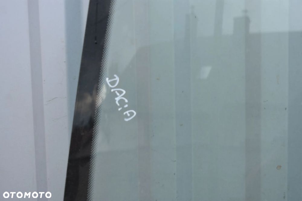 SZYBA PRZEDNIA CZOŁOWA DACIA SANDERO - 2