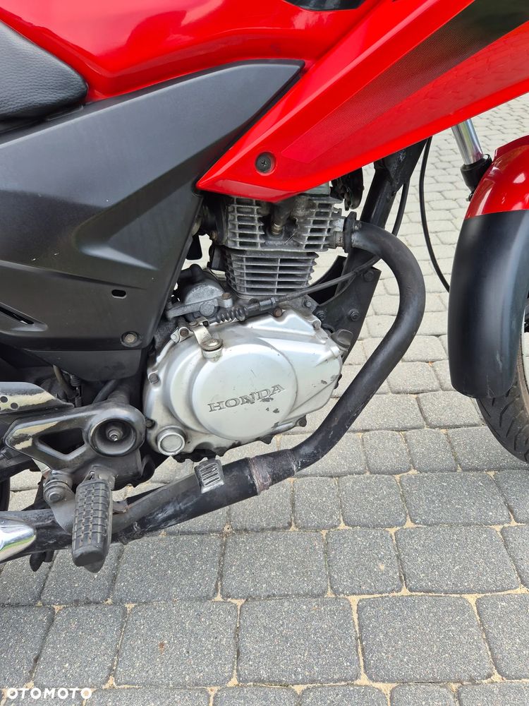 Honda CBF - 3