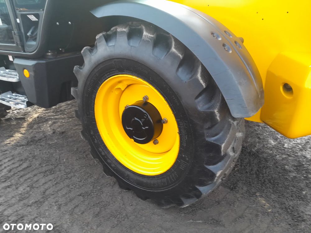 JCB 540-140 - 19
