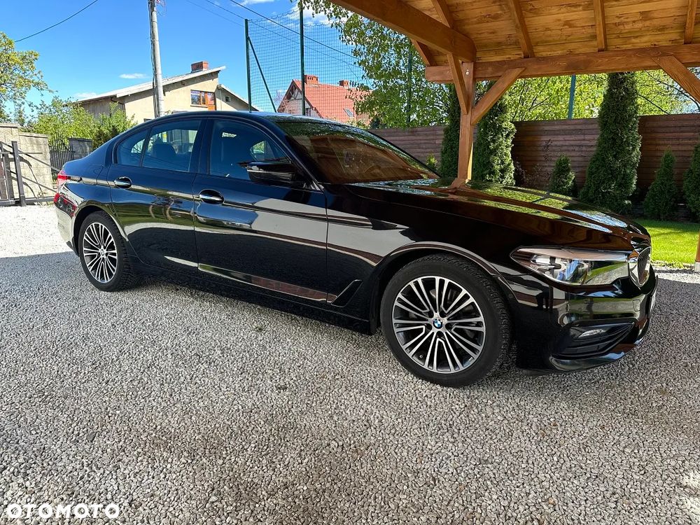 BMW Seria 5 520d Sport Line - 1