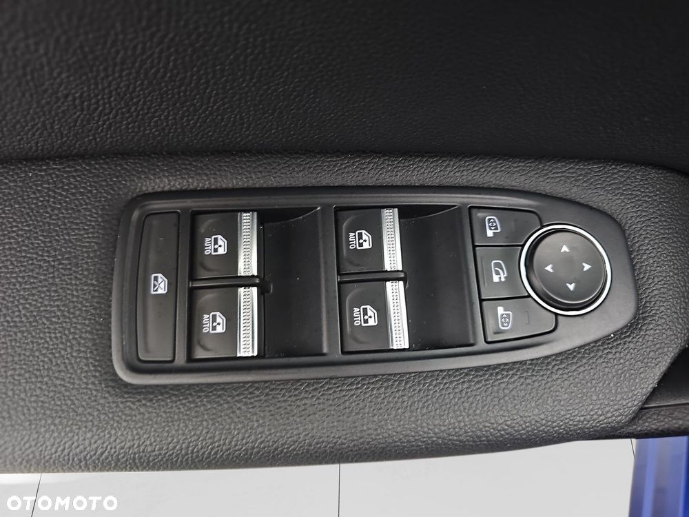 Renault Captur 1.3 TCe mHEV Techno EDC - 11