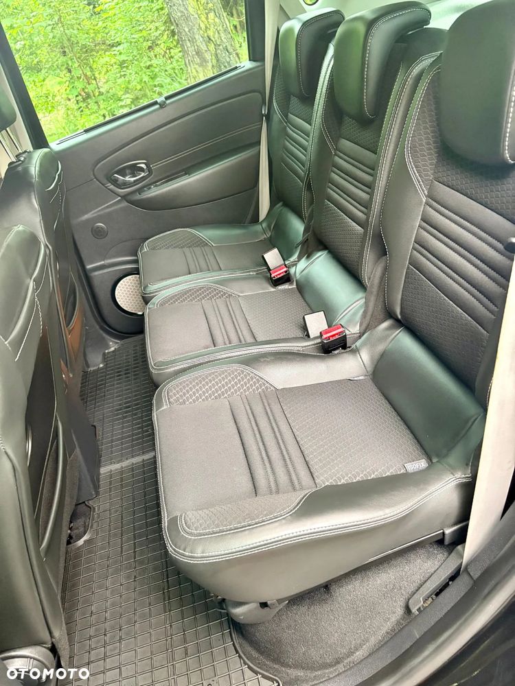 Renault Scenic - 24