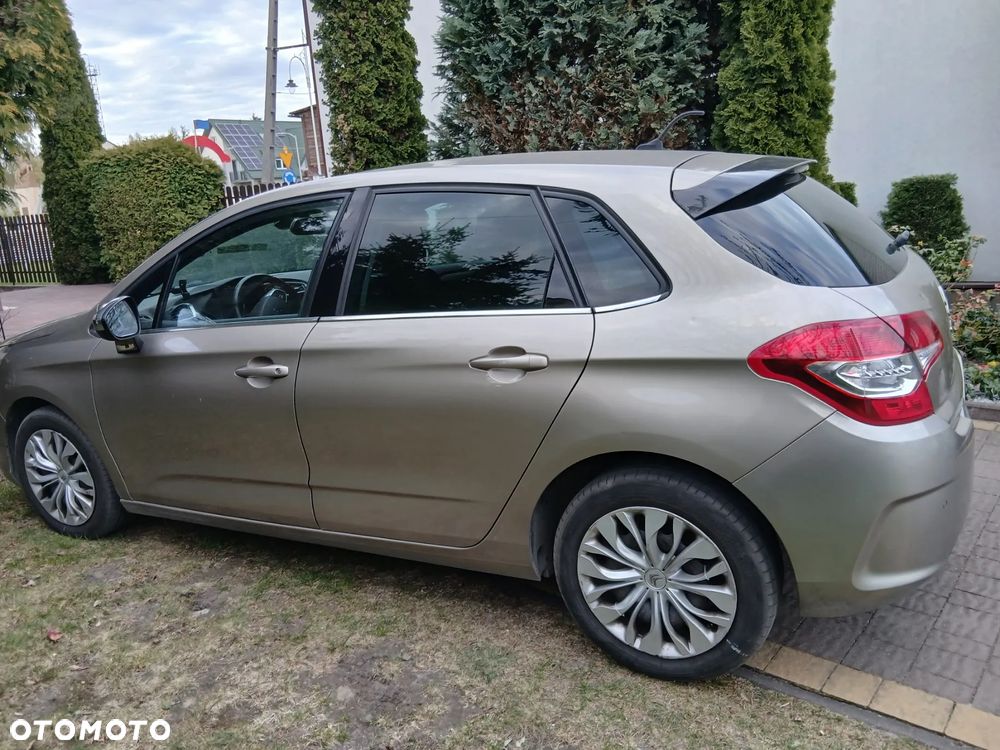 Citroën C4 1.6 VTi Attraction - 1