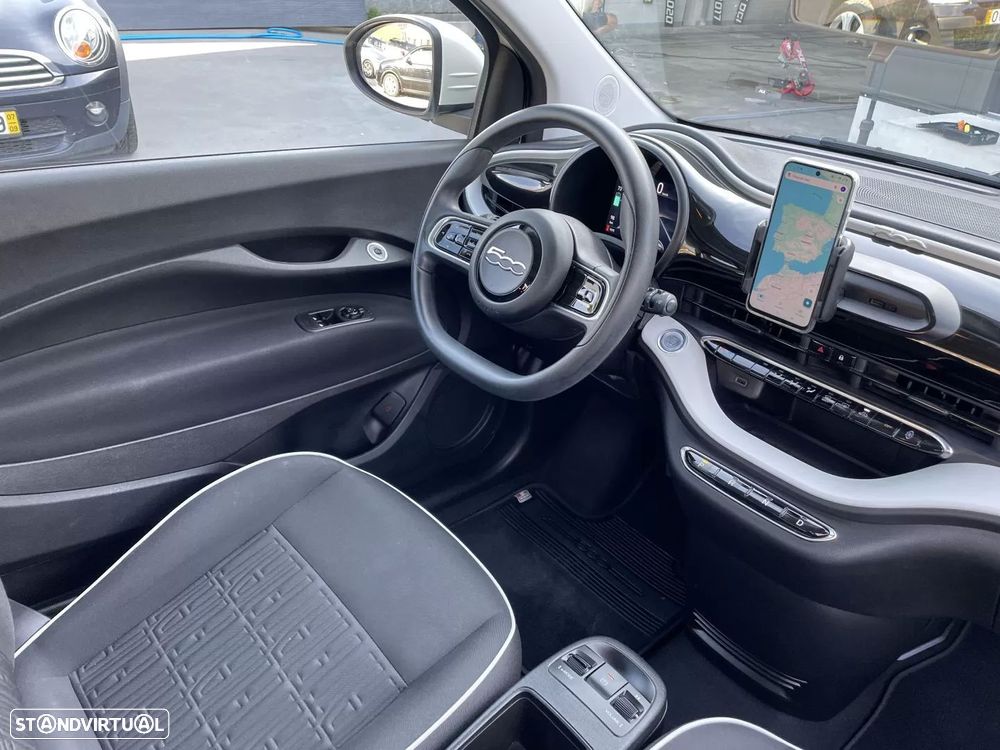 Fiat 500e 23.65 kWh - 12