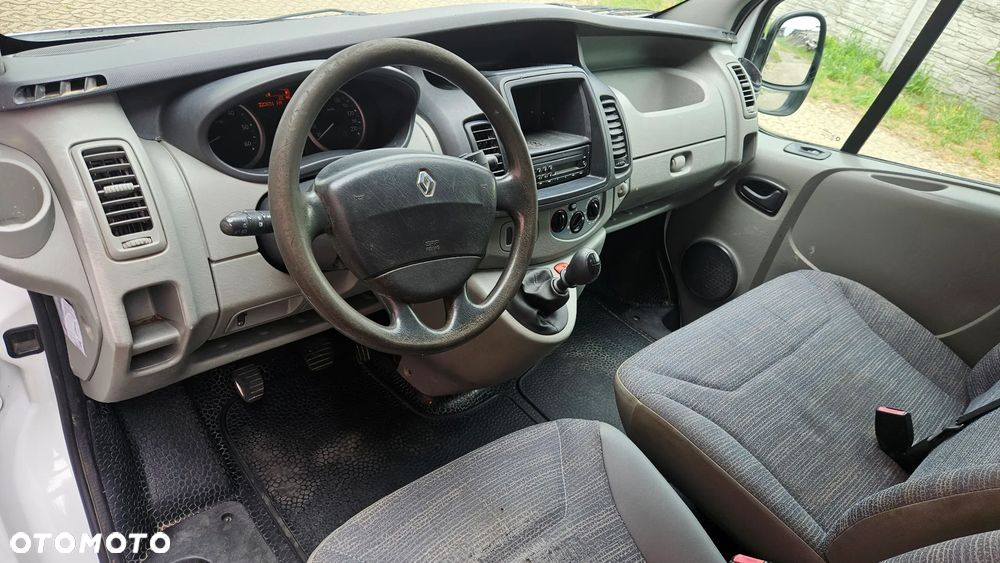 Renault Trafic - 11