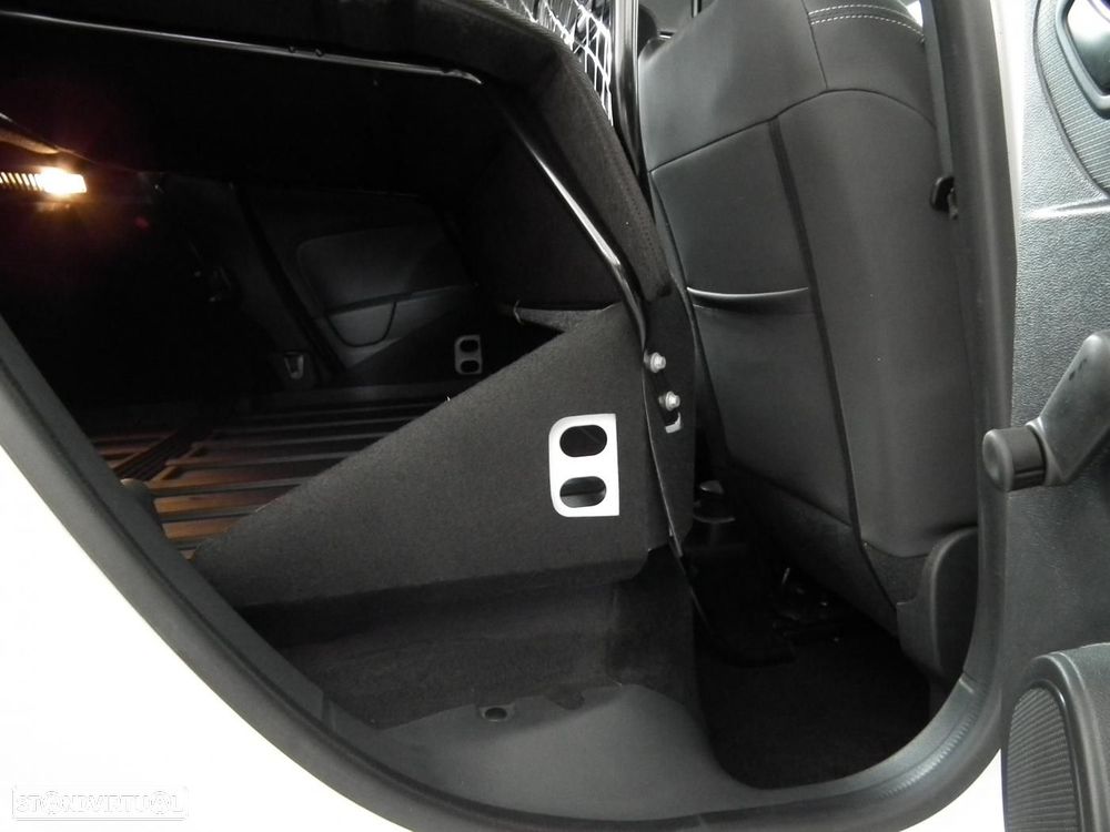 Renault Clio Van 1.5 dCi Limited - 14