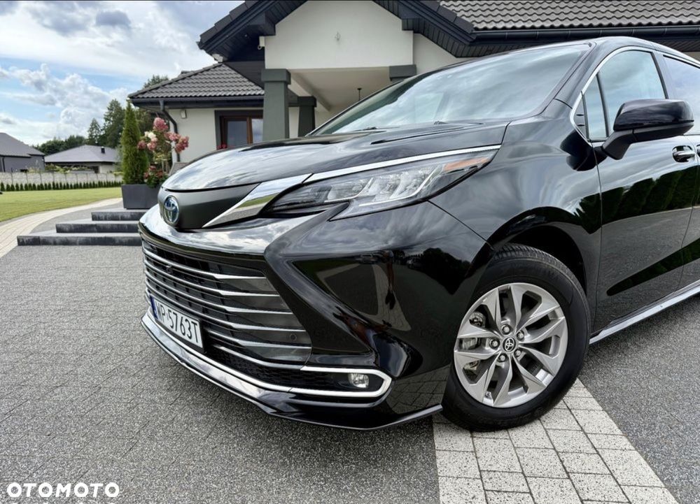 Toyota Sienna - 10