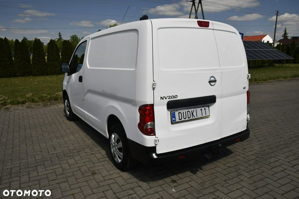 Nissan NV200 - 10