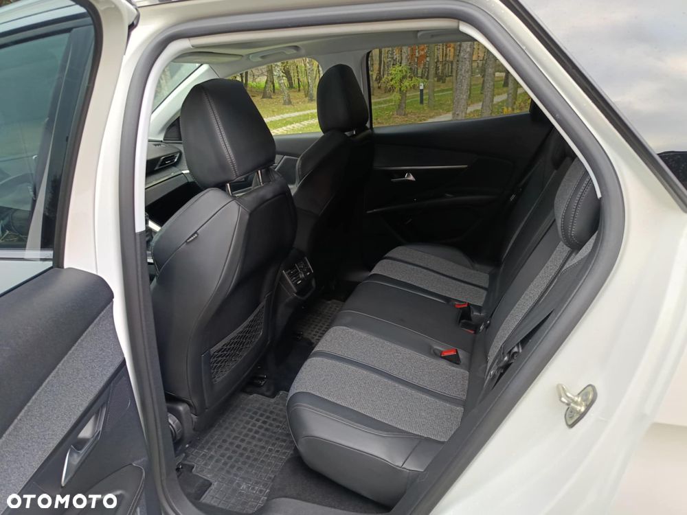 Peugeot 3008 PureTech 130 Stop & Start GPF Allure - 13