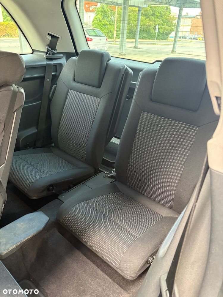 Opel Zafira 1.9 CDTI - 17