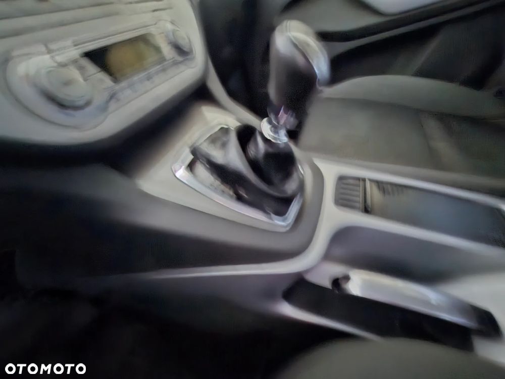 Ford Kuga - 28