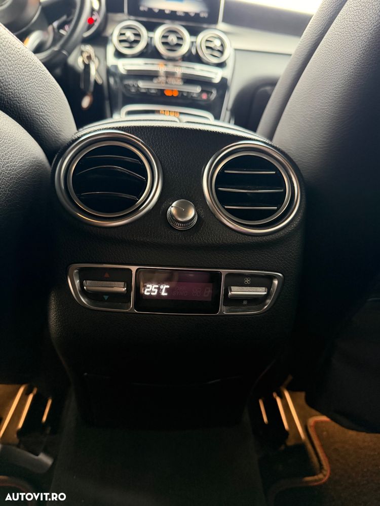 Mercedes-Benz GLC - 11