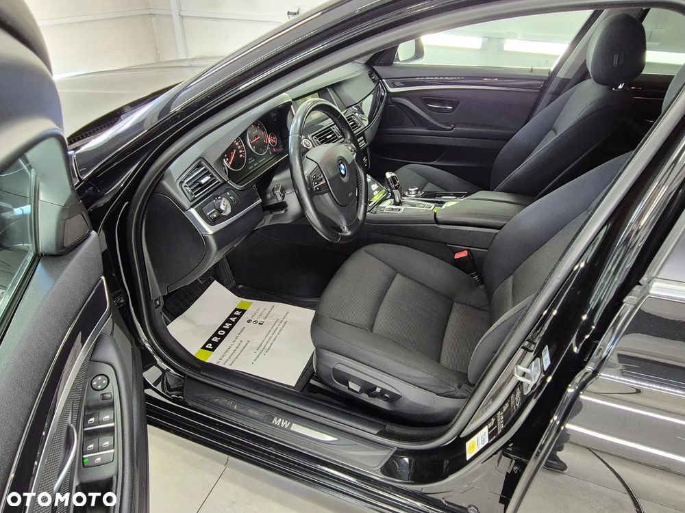 BMW Seria 5 518d - 19