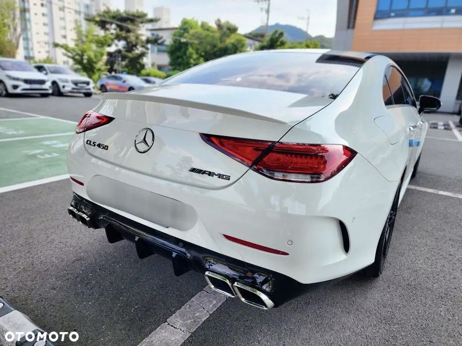Mercedes-Benz CLS - 6