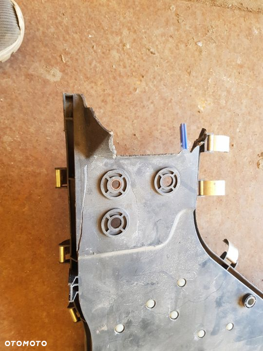 PODSTAWA POKRYWY PRZEWODÓW DAF 106 EURO 6 1835753 - 4