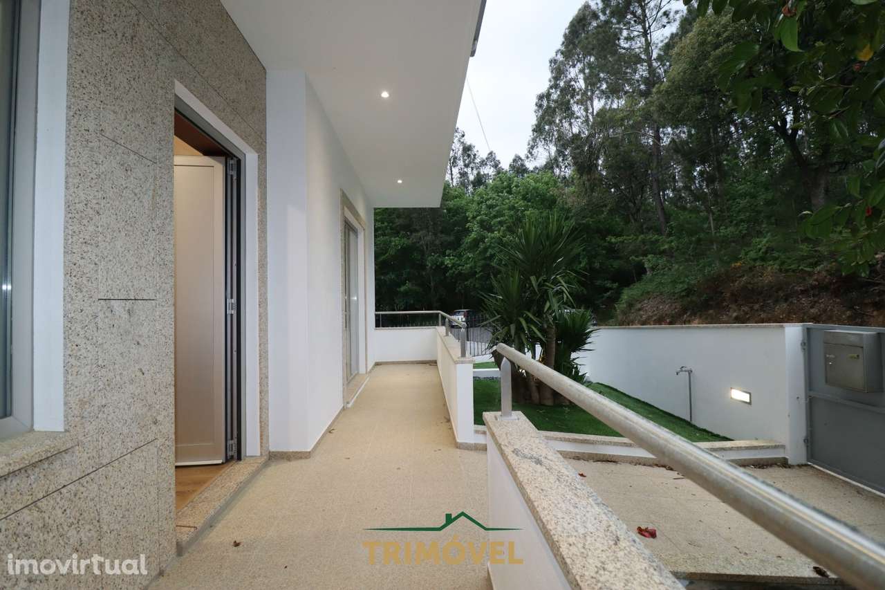 Moradia Geminada T3 Venda em São Roque,Oliveira de Azeméis - Grande imagem: 4/29