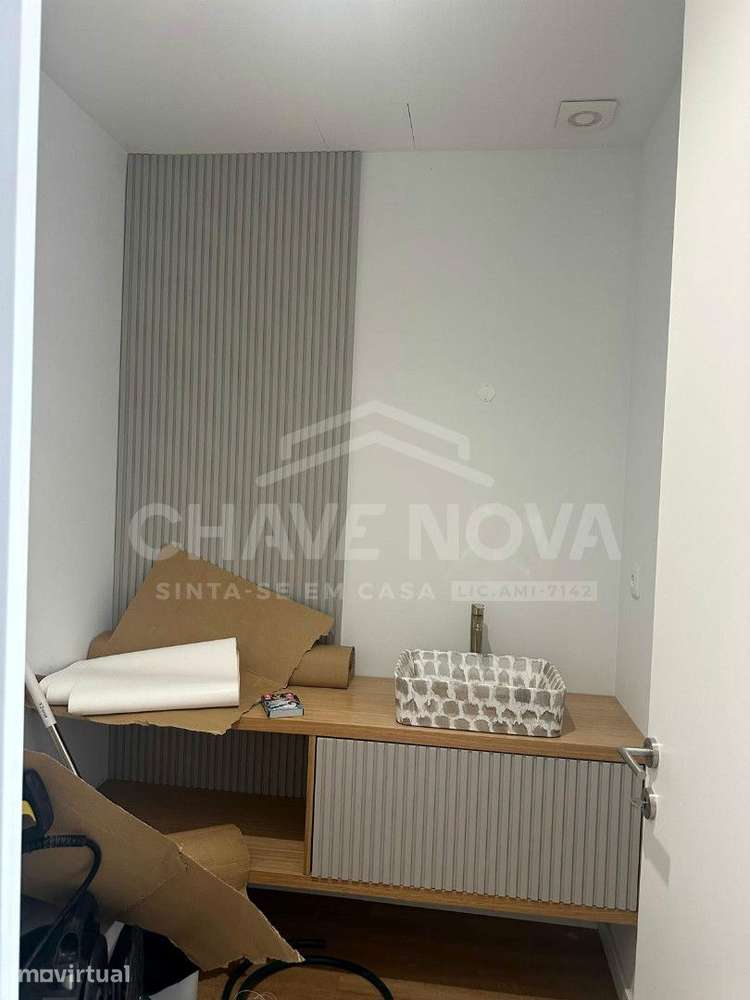 Moradia T3, com Salão e Piscina, em Canidelo, Vila Nova de Gaia - Grande imagem: 5/21
