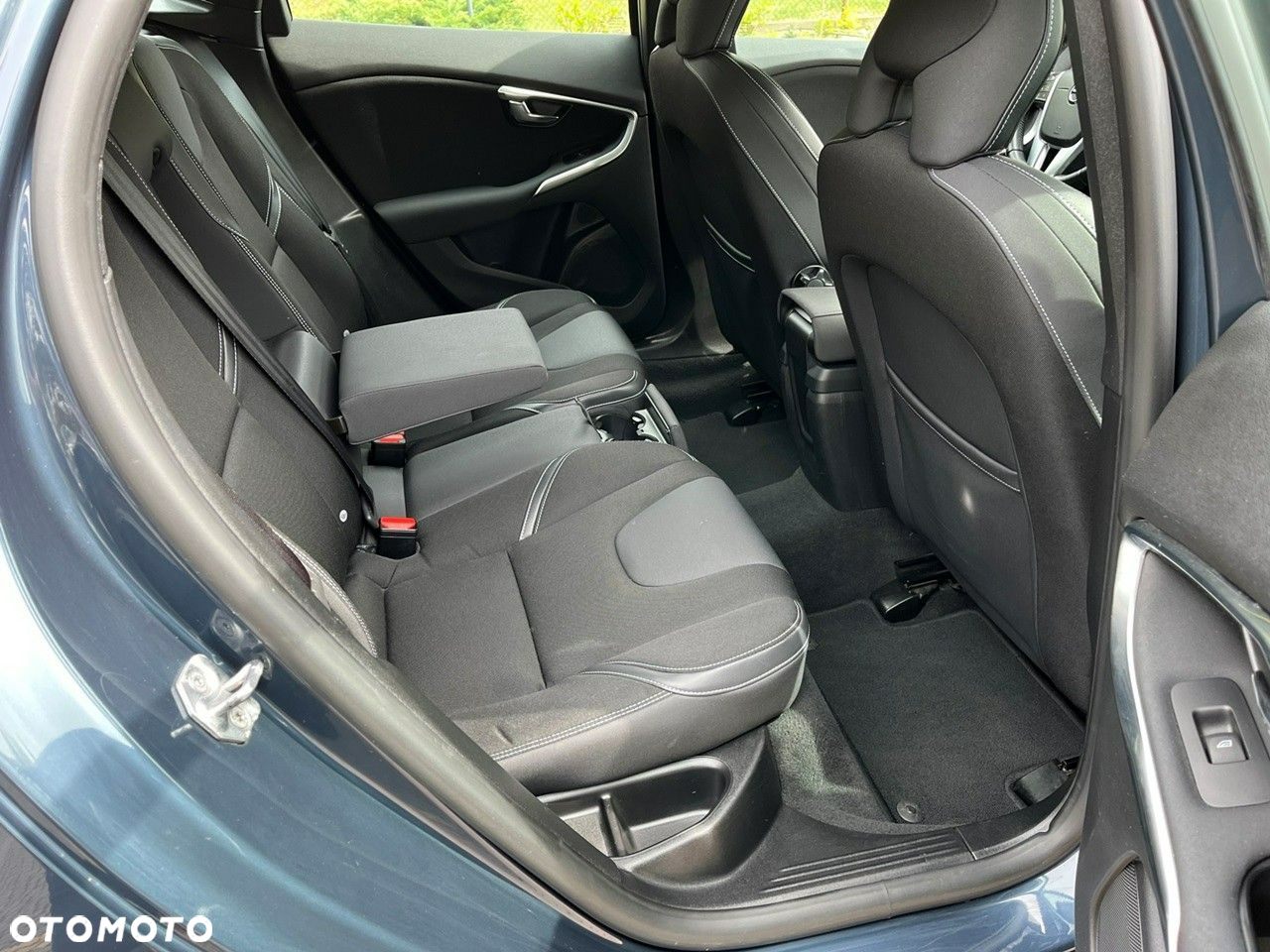 Volvo V40 D2 Momentum - 16